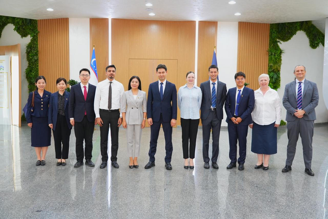 NewUU and Peking University delegations at New Uzbekistan University
